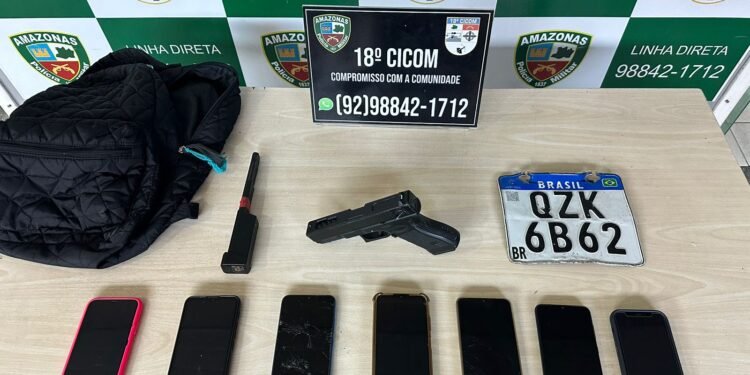 Aparelhos apreendidos - (Foto: Divulgação/PMAM)