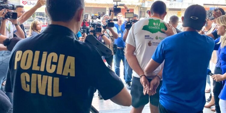 Estuprador em série é levado para exame de corpo de delito (Divulgação/PC-AM)