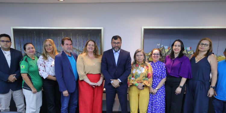 Governador Wilson Lima anuncia reajustes para servidores da saúde do Governo do Estado