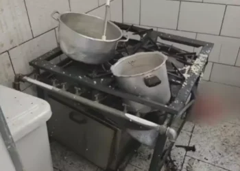 Panela de pressão explode e fere 2 merendeiros em Cordovil. Foto: reprodução