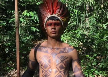 O herói do curta-metragem é interpretado pelo jovem ribeirinho Darlisson Ramoz