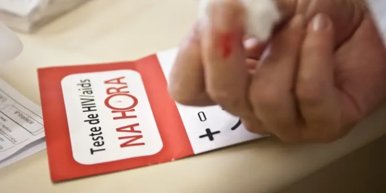 Teste de HIV - (Foto: Marcelo Camargo)