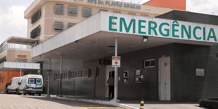 denuncia platão araujo