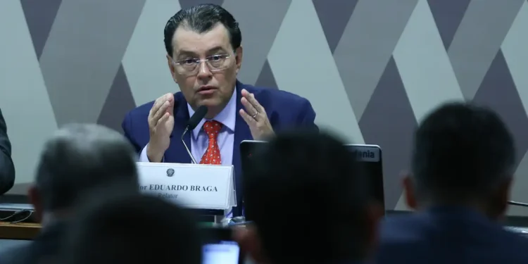 Eduardo Braga - (Foto: Lula Marques)