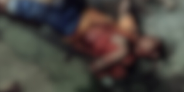 homem espancado e atingido por tiros