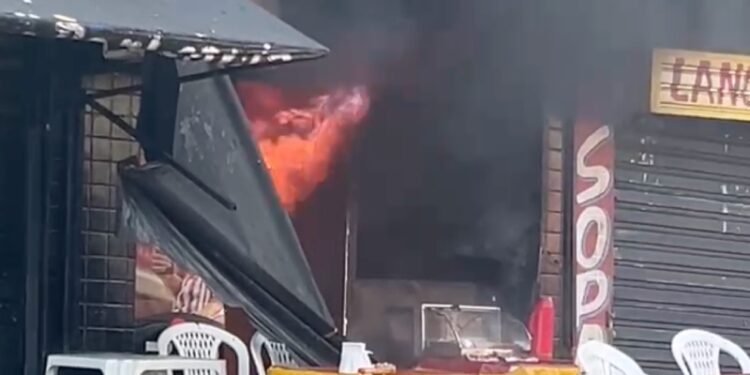 incêndio no restaurante no bairro Centro