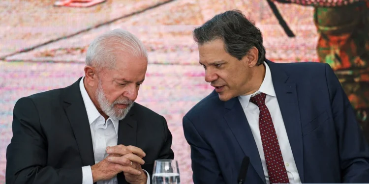 Haddad anuncia corte de R$ 15 bilhões no Orçamento para cumprir meta fiscal