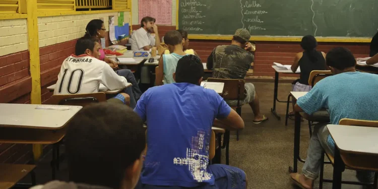 Sala de aula no Brasil - (Foto: Arquivo/Agência Brasil)