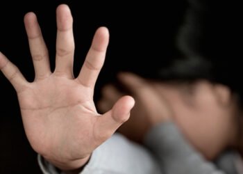 Homem é preso por estupro da enteada e tentativa de feminicídio contra a ex-companheira