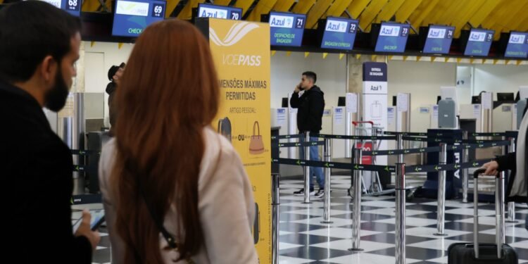 Passageiros pedem cancelamento e reembolso integral de voos da Voepass