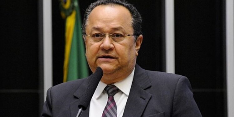 As próximas 48 horas são cruciais para Silas Câmara após cirurgia cardíaca em SP