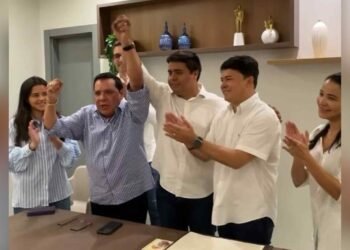 Candidato a prefeito de Coari, Adail Pinheiro terá o próprio filho, Emanoel Pinheiro, como candidato a vice (Reprodução/Instagram)