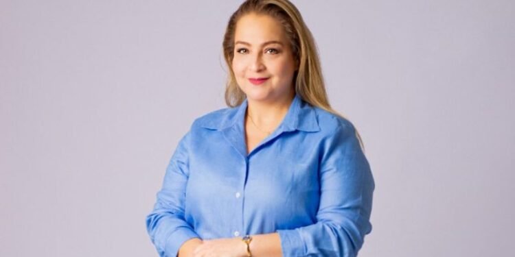 A defensora pública Carol Braz (MDB) deve ser lançada como candidata a prefeitura de Manaus (Divulgação)