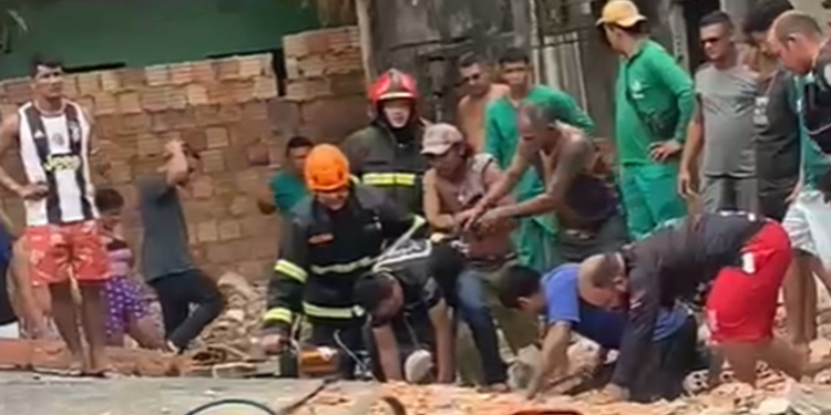 Laje desaba deixa dois feridos e uma pessoa morta