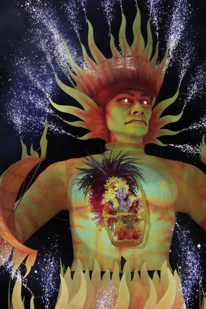 A Ciranda Tradicional, representada pelas cores vermelho, dourado e branco, saiu em busca do tricampeonato