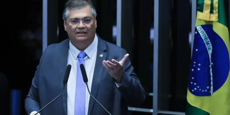 Por unanimidade, STF mantém decisão de Dino que suspendeu emendas