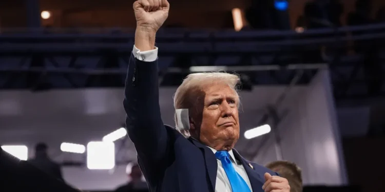 Trump volta a discursar em público após tentativa de assassinato