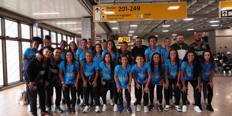 Jogadoras do 3B embarcam para Salvador para representar o futebol amazonense em campeonato nacional