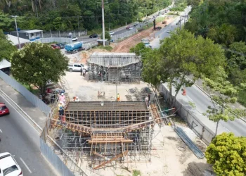 Trecho da avenida Governador José Lindoso será interditado nesta sexta-feira, 30/8