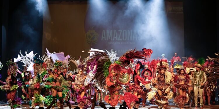 Teatro Amazonas tem abertura inédita do 26º Festival de Cirandas de Manacapuru