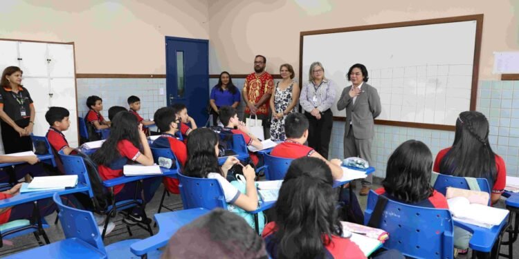 Universidade do Japão apresenta programa de intercâmbio para alunos de escolas bilíngues em Manaus