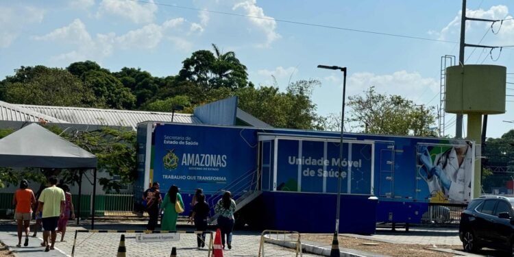 Carreta da Saúde retoma atendimentos na zona Leste de Manaus