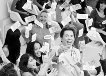 Silvio Santos: relembre a trajetória de camelô a conquistador de lares