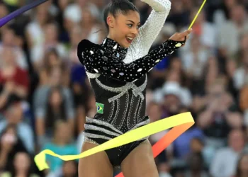 Babi se garantiu entre as 10 finalistas que vão brigar por medalhas na disputa que premia as ginastas mais completas da modalidade