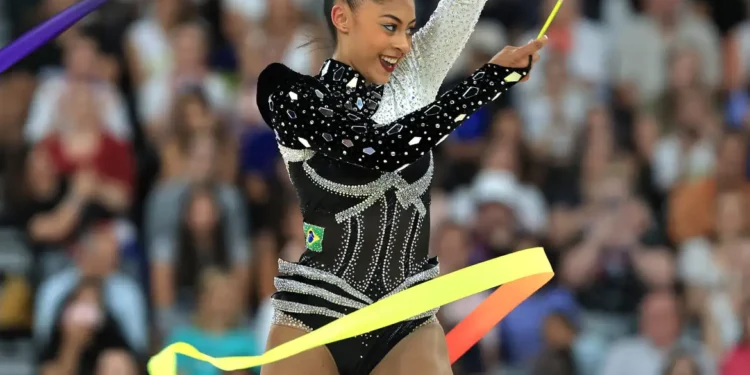 Babi se garantiu entre as 10 finalistas que vão brigar por medalhas na disputa que premia as ginastas mais completas da modalidade