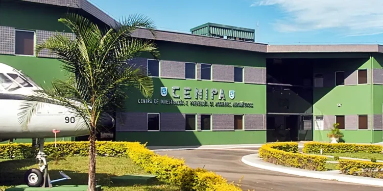 Aeronave não fez comunicação de emergência, diz Cenipa 