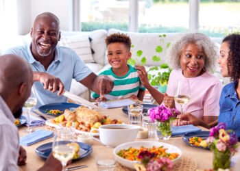 Almoço de Dia dos Pais: Procon-AM dá dicas para evitar problemas