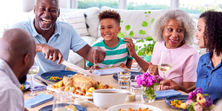 Almoço de Dia dos Pais: Procon-AM dá dicas para evitar problemas