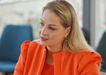 Carol Braz desiste de candidatura a prefeita e concorrerá a vereadora de Manaus