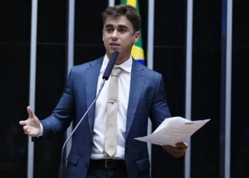 Deputado Nikolas recusa acordo para encerrar processo no Supremo