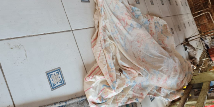 Jovem é encontrada morta com marcas de facadas no Jorge Teixeira