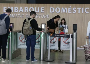 Judicialização eleva preço de passagens aéreas, diz presidente da Anac