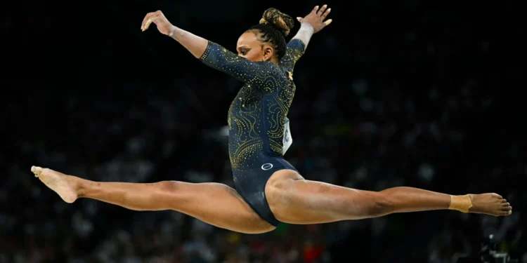Rebeca Andrade se torna brasileira com mais medalhas na história dos Jogos Olímpicos