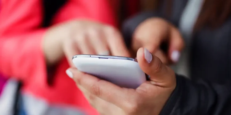 Rede de internet 5G é ampliada para alcançar 92% da população