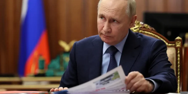 Putin defende ampliação de regra no uso de armas nucleares