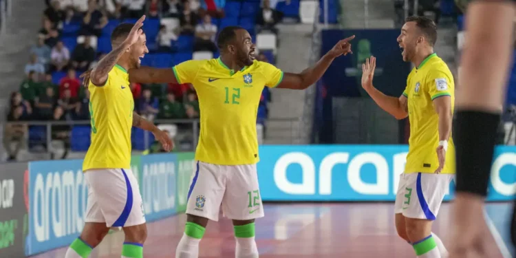 Futsal: Brasil fecha 1ª fase da Copa do Mundo com aproveitamento 100%