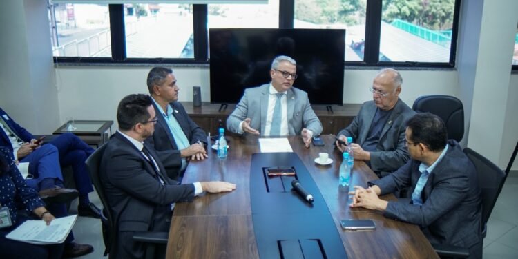 Primeira reunião votou o envio de convites e convocações para sócios proprietários de empresas (Emerson França/CMM)
