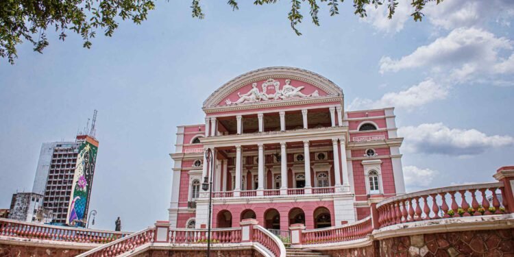 Teatro Amazonas: símbolo marcante da cultura e da arte amazonense