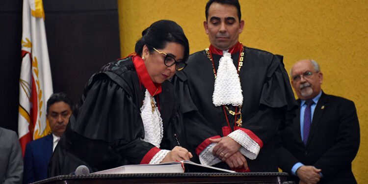 Leda Mara é escolhida como nova Procuradora Geral de Justiça do MPAM