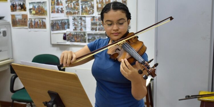 Vestibular e SIS: UEA aplica provas de Habilidades dos cursos de Dança, Música e Teatro