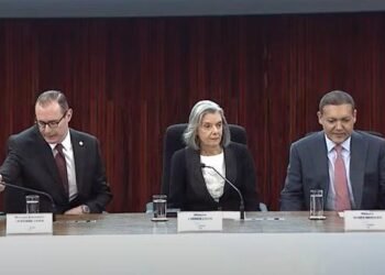 Presidente do TSE, Ministra do STF Cármen Lúcia conduz Cerimônia de Assinatura Digital e Lacração dos Sistemas Eleitorais (Foto: Reprodução)