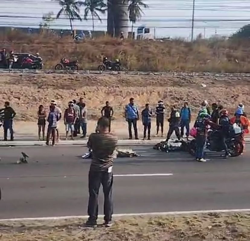 Motociclista é atropelado por carreta no Distrito Industrial I (Foto: Reprodução)