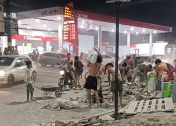 carga de cimento saqueada