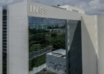 PF deflagra operação contra roubo de dados de beneficiários do INSS