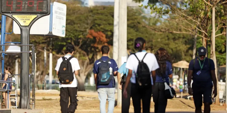 Inmet alerta para onda de calor a baixa umidade no fim de semana