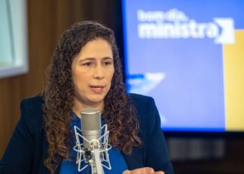 Esther Dweck assume interinamente Ministério dos Direitos Humanos